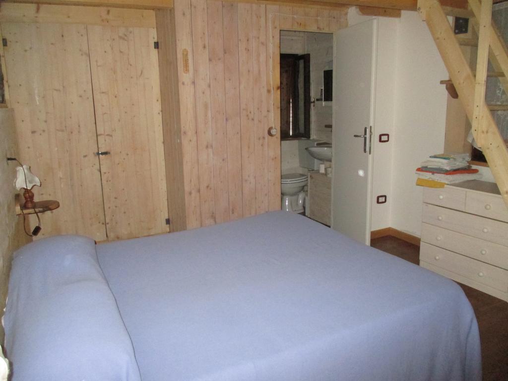 B&B L'Asinello Rampante Arta Terme Habitación foto