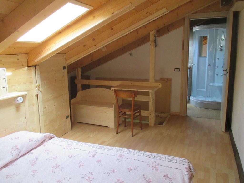 B&B L'Asinello Rampante Arta Terme Habitación foto